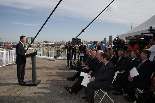 Audience for the FIT announcement, September 24 2009