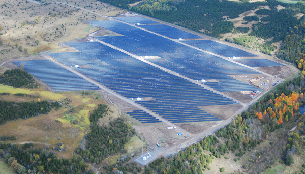 First Light 1 in Stone Mills, Ontario — the first grid-scale PV project to reach commercial operation in Canada, fall 2009. Developed by SkyPower and SunEdison. 	Courtesy SkyPower