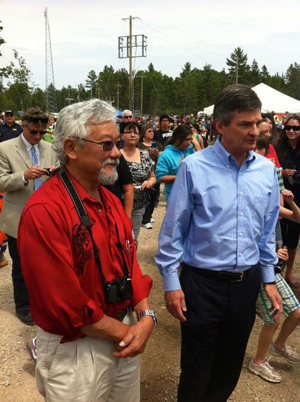 David Suzuki and Energy Minister Chris Bentley at the opening ceremony.  Photo: OSEA