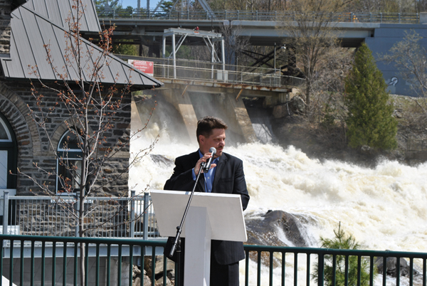 OWA President Paul Norris, speaking at the reopening of the Bracebridge water power station. Courtesy OWA