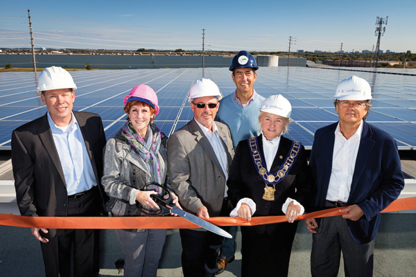 Ribbon cutting of SolarShare’s Holtby project in Brampton. L to R: Robert van Duynhoven, Managing Director, Endura Energy Project Corp; Elaine Moore, Brampton Regional Councillor; Grant Gibson, Brampton City Councillor; Ron Seftel, Senior VP of Operations, Bullfrog Power; Susan Fennel, Mayor of Brampton; Mike Brigham, President, SolarShare.